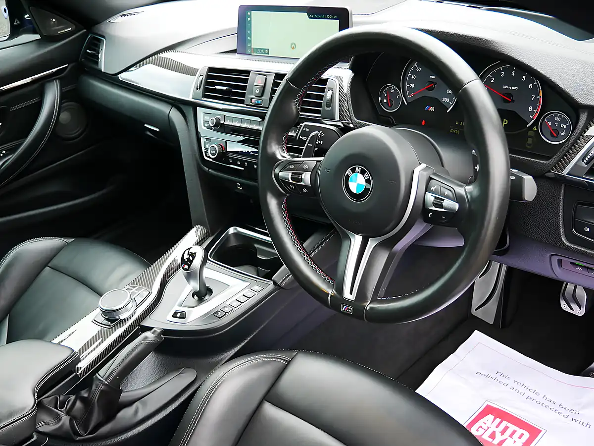 Used 2020 BMW M4 Competition San Marino Blue - Interior and Exterior details 10