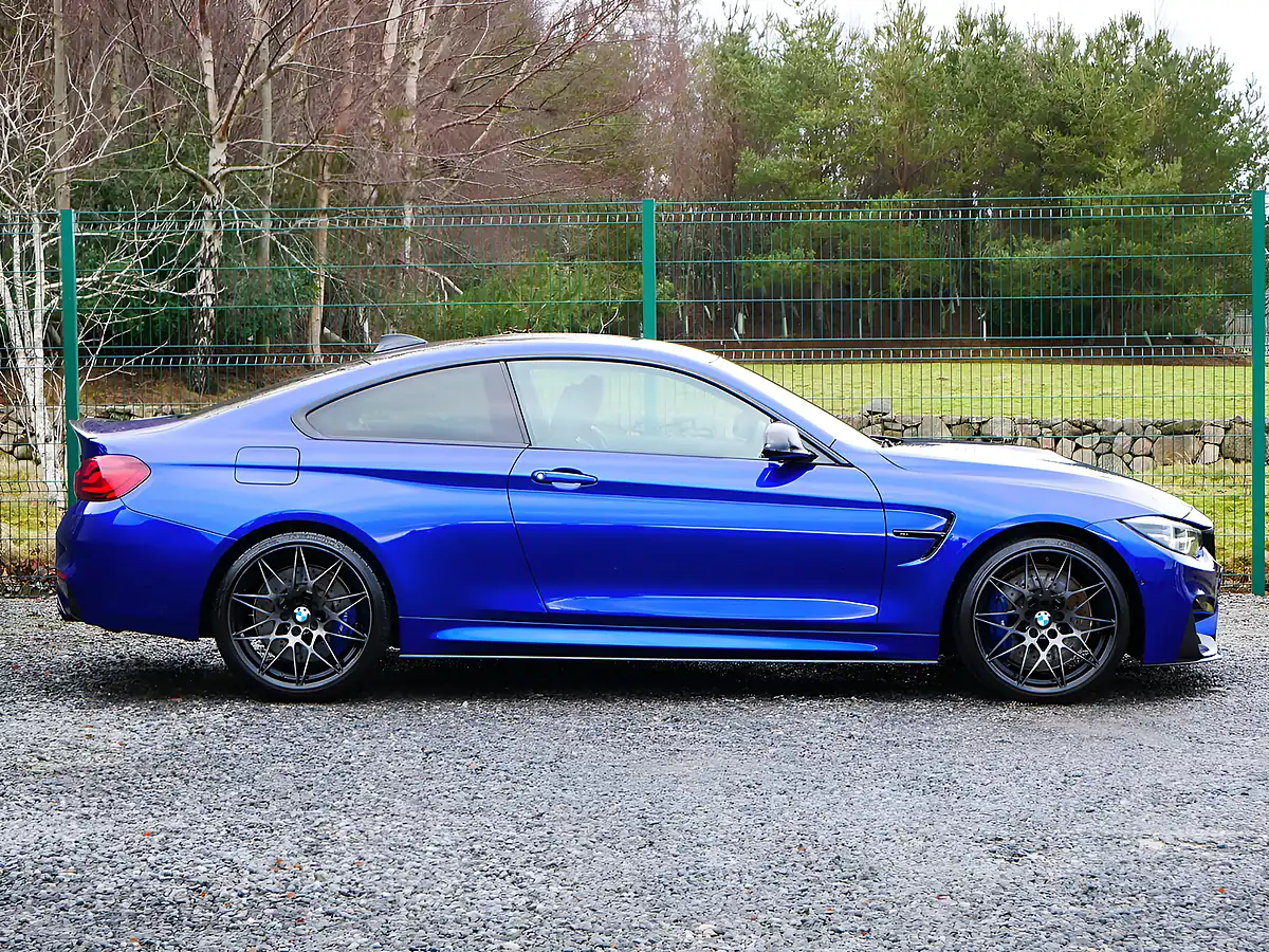 Used 2020 BMW M4 Competition San Marino Blue - Interior and Exterior details 5
