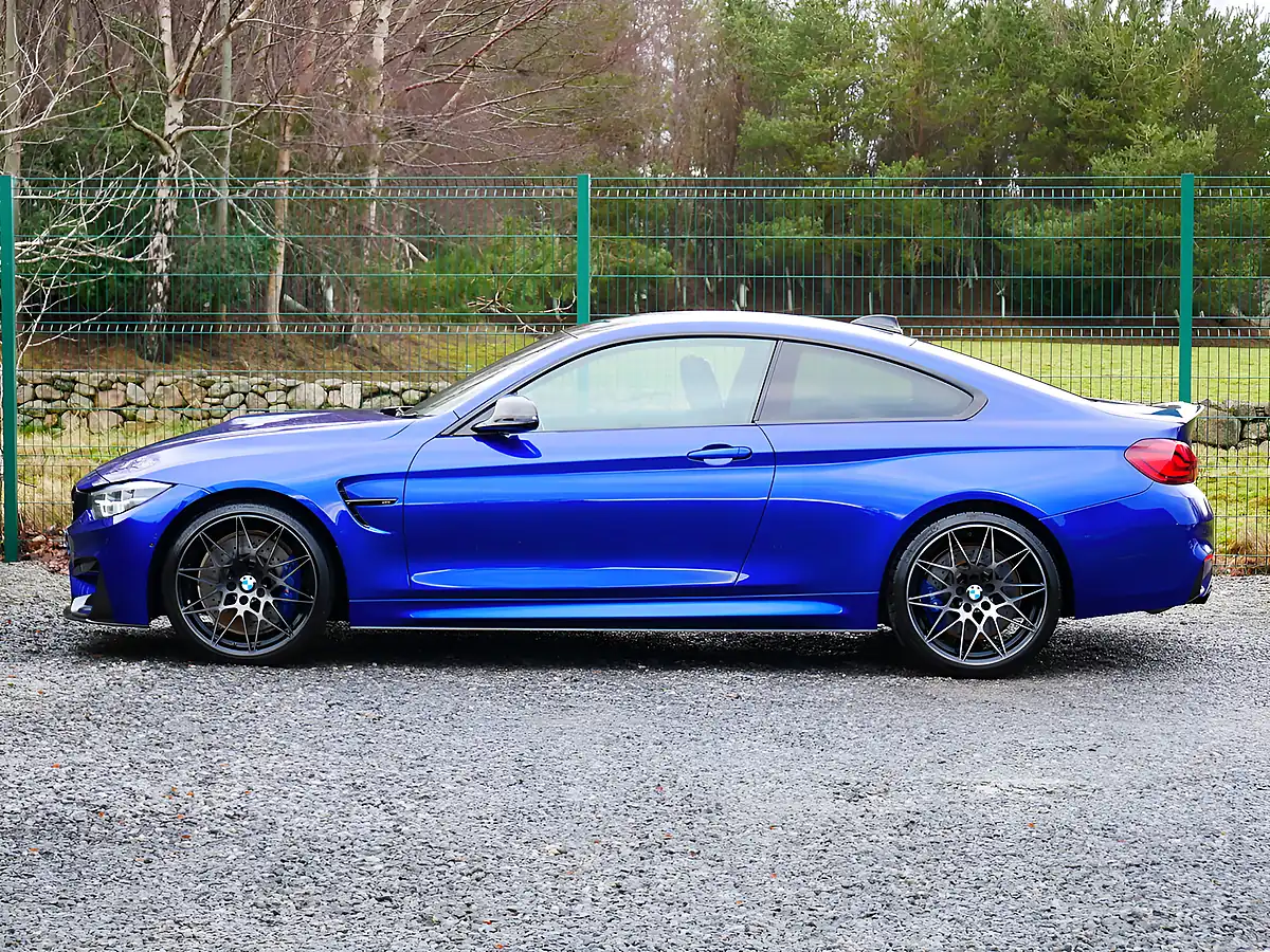 Used 2020 BMW M4 Competition San Marino Blue - Interior and Exterior details 6