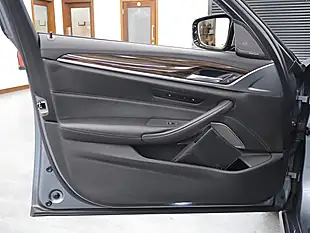 Used 2020 BMW M5 Bluestone - Interior and Exterior details 15