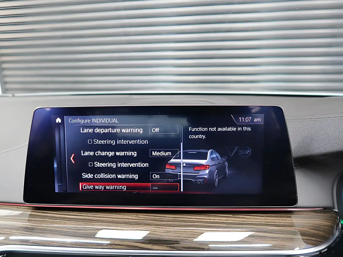 Used 2020 BMW M5 Bluestone - Interior and Exterior details 17