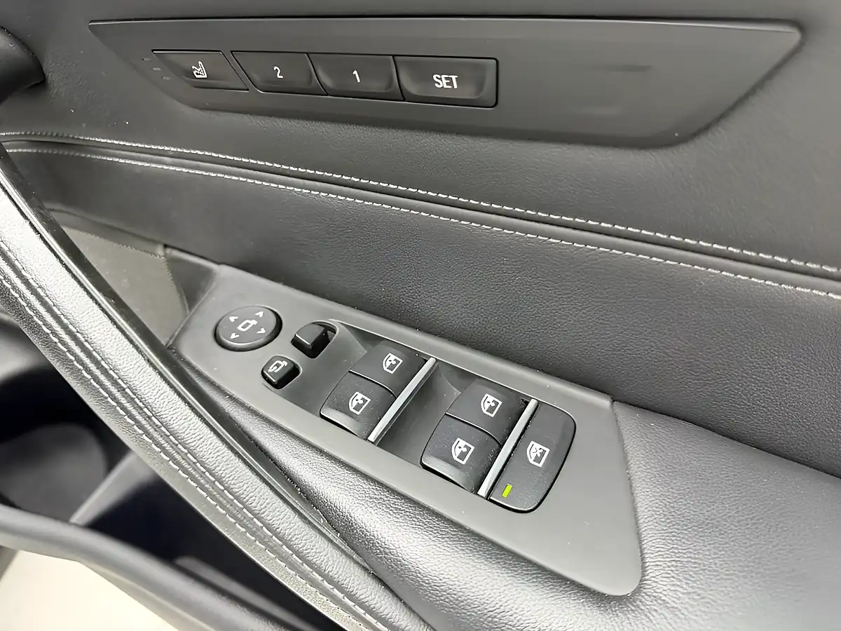 Used 2020 BMW M5 Competition White - Interior and Exterior details 13