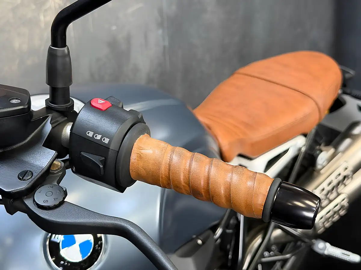 Used 2020 BMW R Ninet Scrambler X Grey - Interior and Exterior details 17