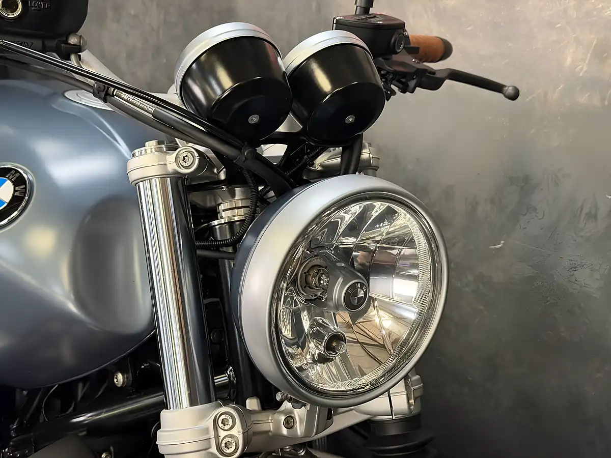 Used 2020 BMW R Ninet Scrambler X Grey - Interior and Exterior details 7