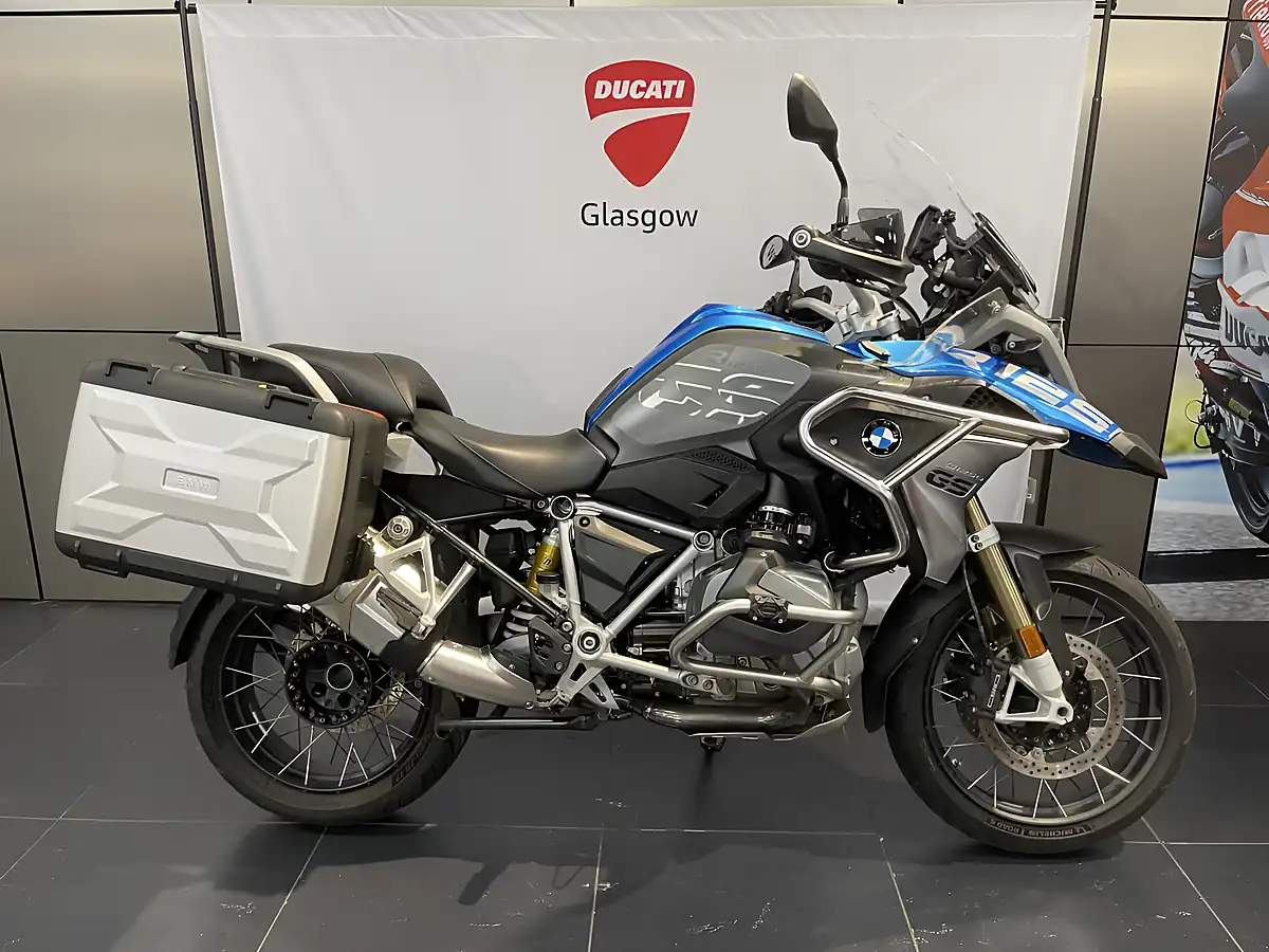 Used 2020 BMW R1250 Gs Te Cosmic Blue - Interior and Exterior details 14
