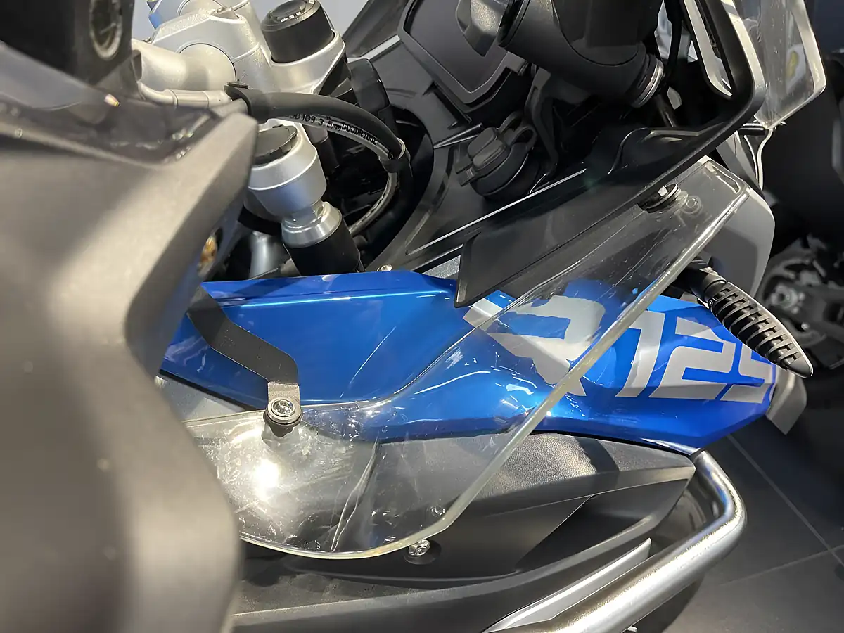 Used 2020 BMW R1250 Gs Te Cosmic Blue - Interior and Exterior details 7