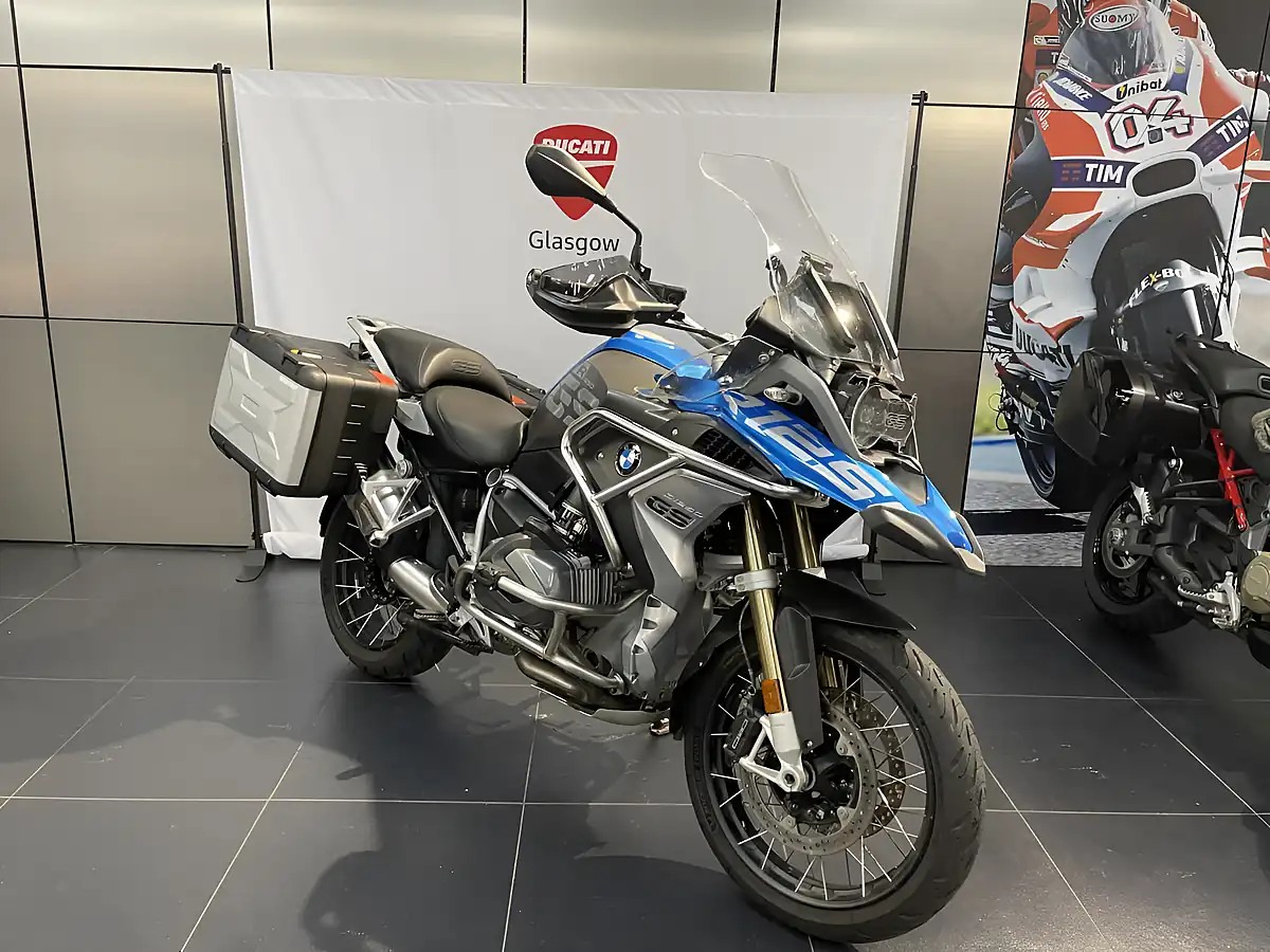 Used 2020 BMW R1250 Gs Te Cosmic Blue - Interior and Exterior details 13