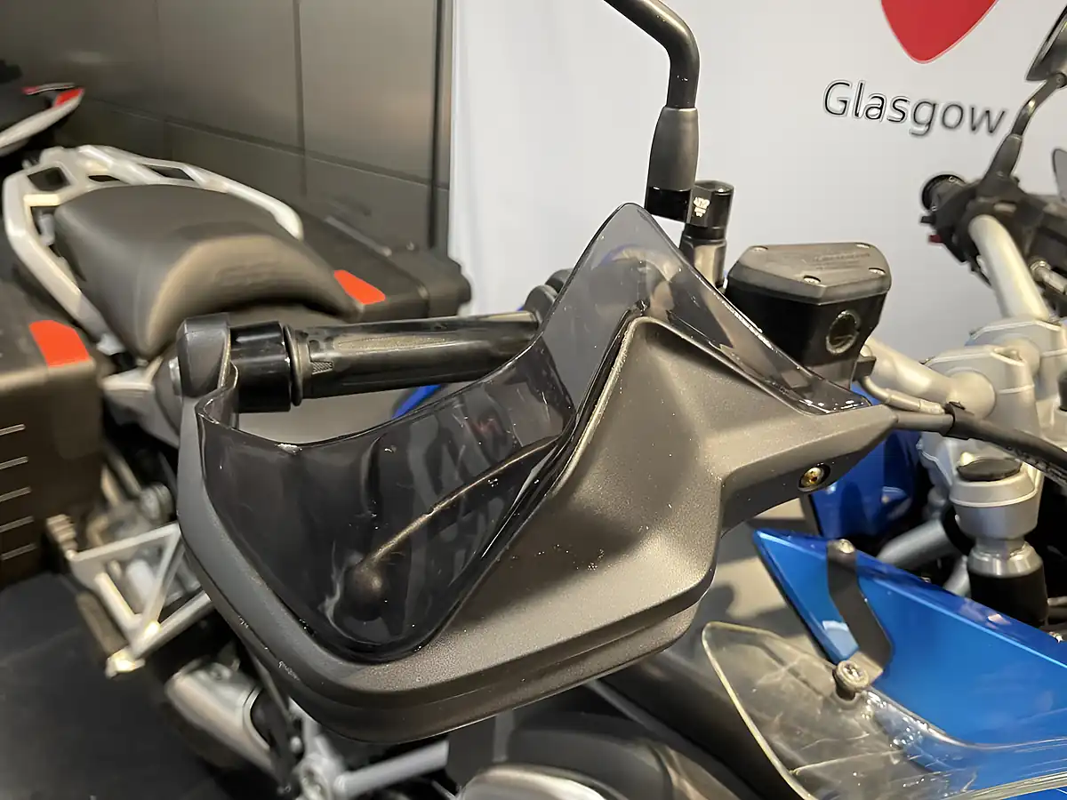 Used 2020 BMW R1250 Gs Te Cosmic Blue - Interior and Exterior details 6