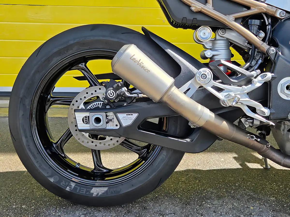 Used 2020 BMW S 1000 Rr M Sport Multi-Coloured - Interior and Exterior details 9