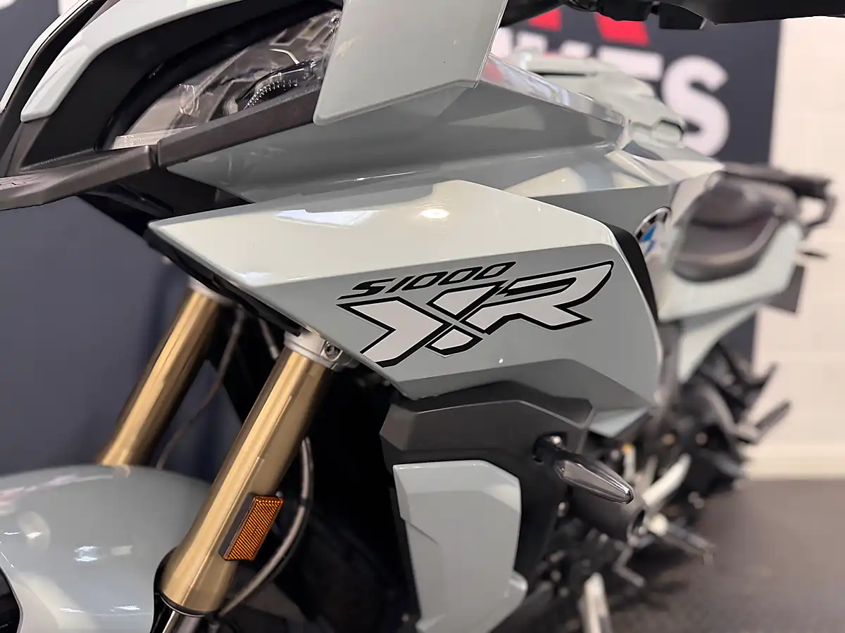 Used 2020 BMW S 1000 XR - Interior and Exterior details 16
