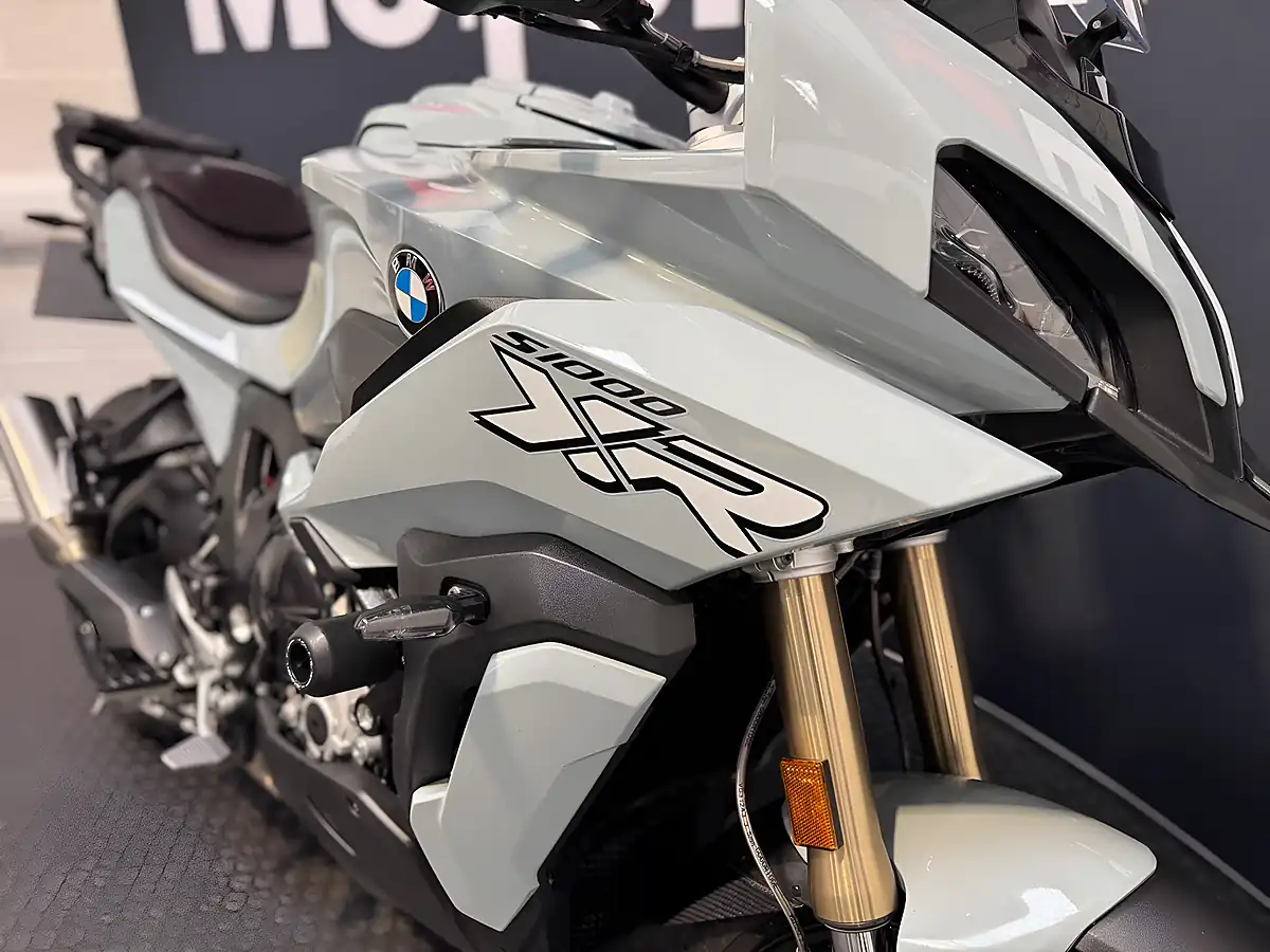 Used 2020 BMW S 1000 XR - Interior and Exterior details 7