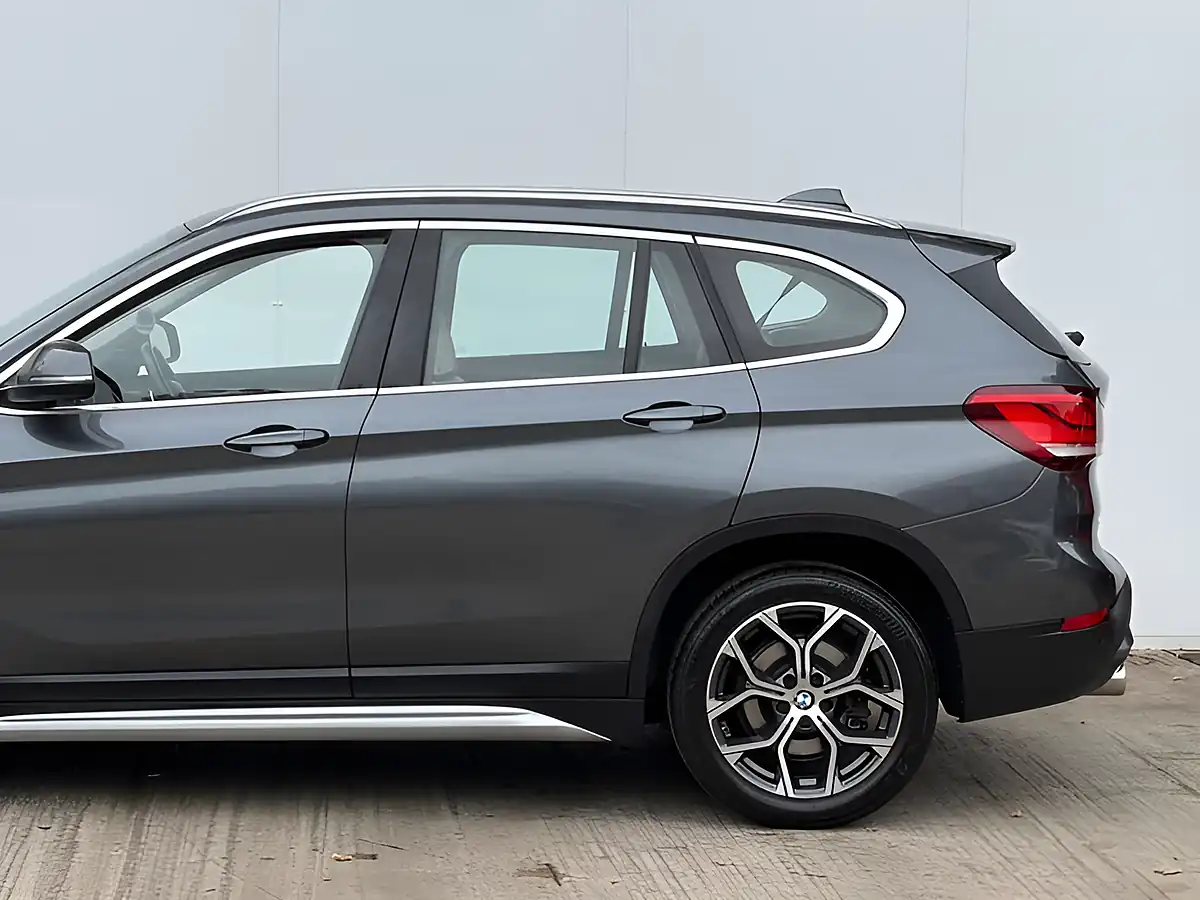Used 2020 BMW X1 Xline Mineral Grey - Interior and Exterior details 18