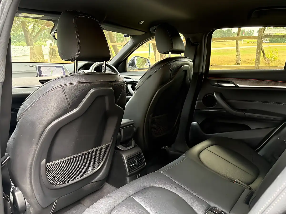 Used 2020 BMW X2 M Sport X White - Interior and Exterior details 14