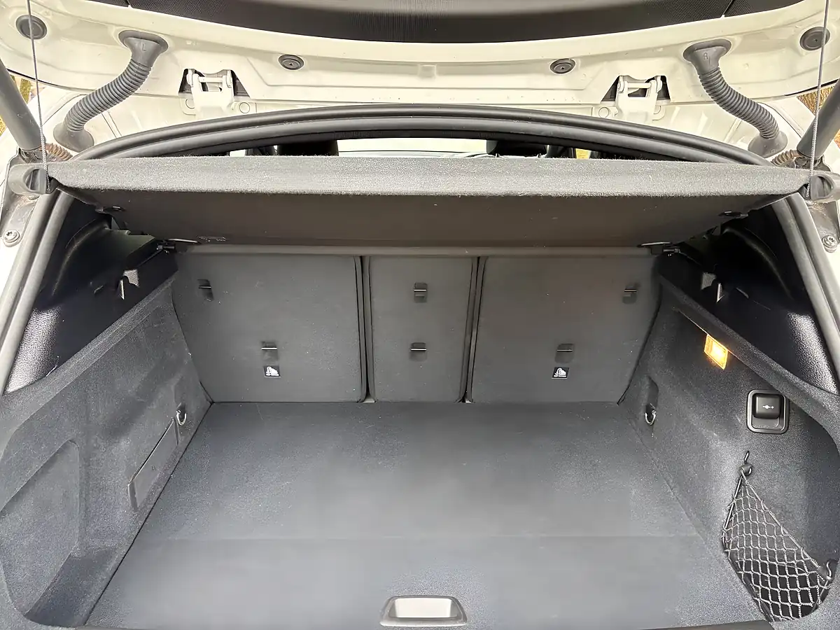 Used 2020 BMW X2 M Sport X White - Interior and Exterior details 16