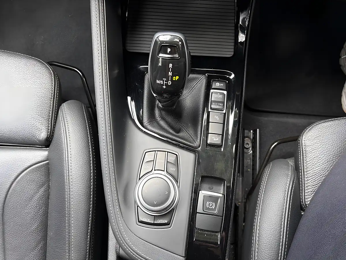 Used 2020 BMW X2 M Sport X White - Interior and Exterior details 17