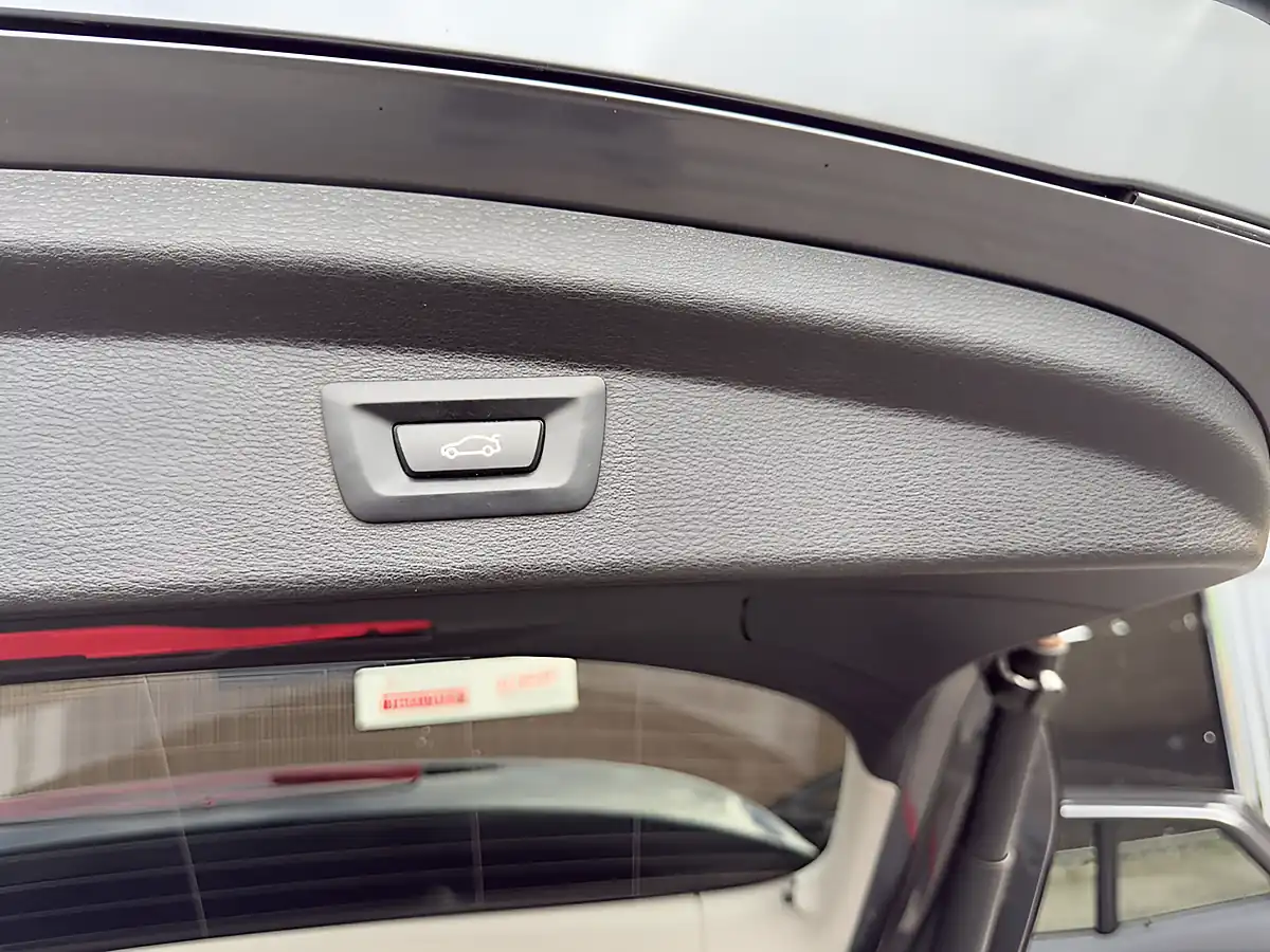 Used 2020 BMW X2 Sport Grey - Interior and Exterior details 20