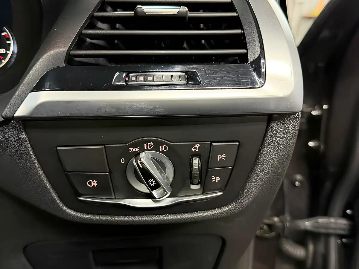 Used 2020 BMW X3 M Competition Grey - Interior and Exterior details 16