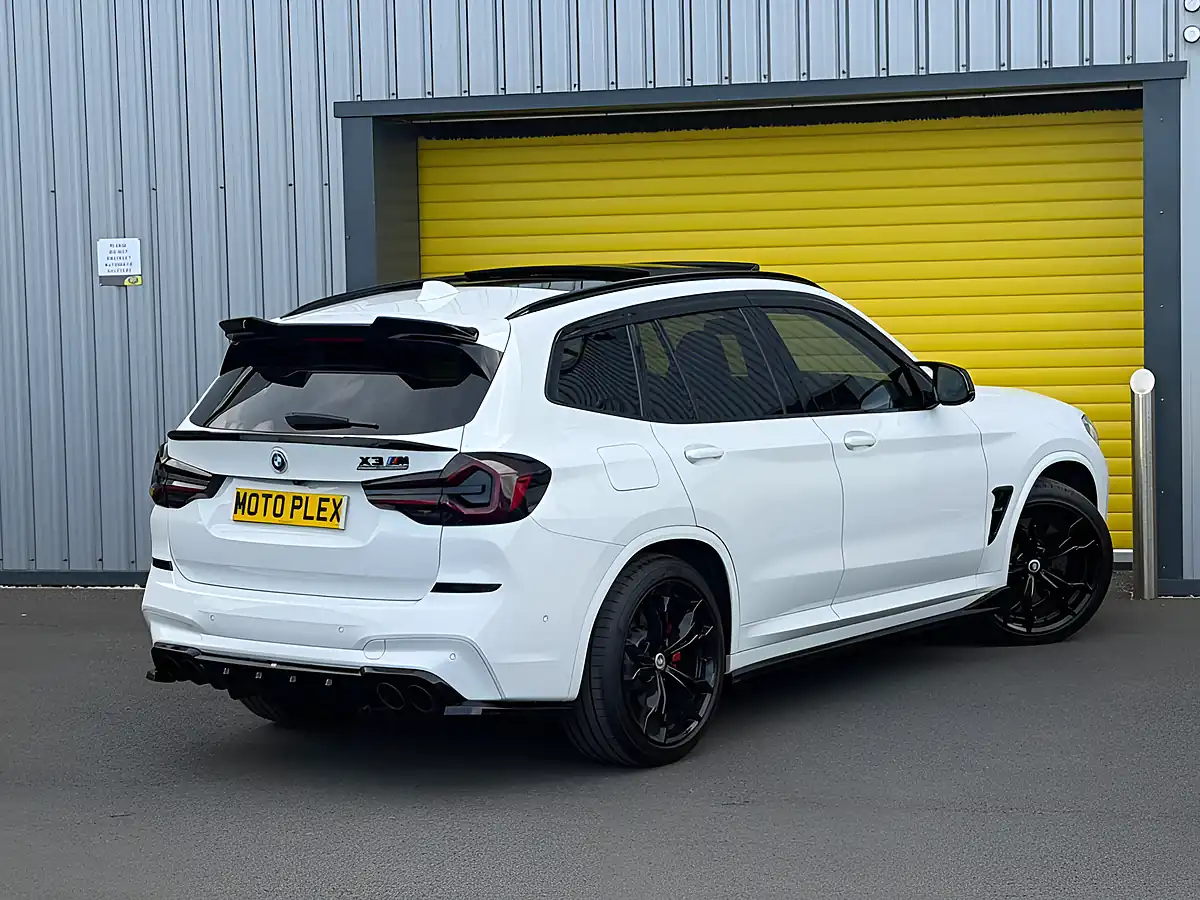 Used 2020 BMW X3 M Competition White - Interior and Exterior details 14