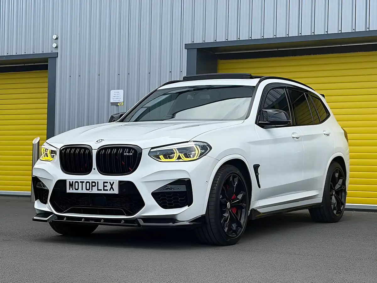 Used 2020 BMW X3 M Competition White - Interior and Exterior details 5