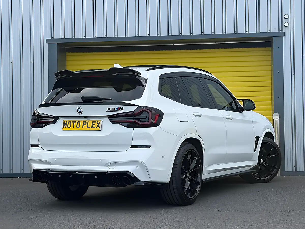 Used 2020 BMW X3 M Competition White - Interior and Exterior details 7
