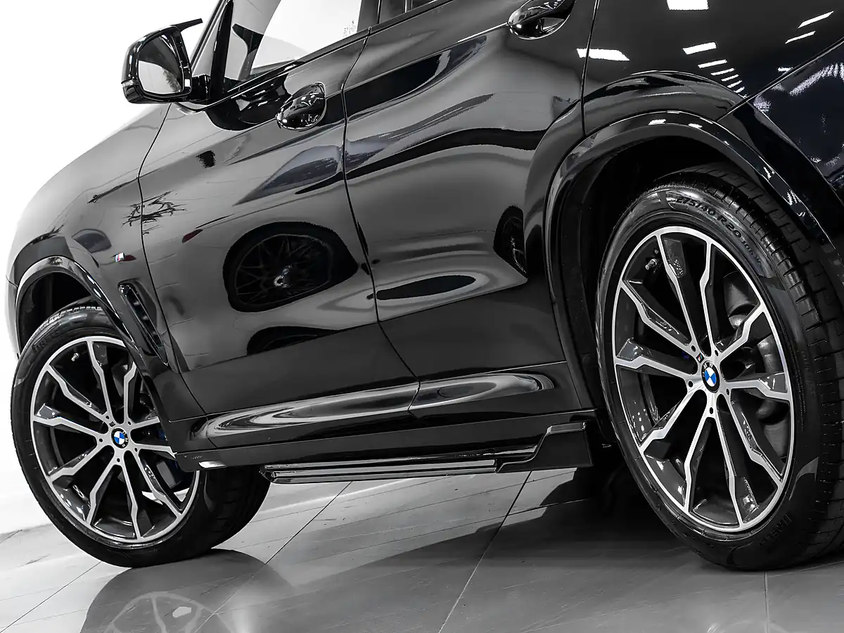 Used 2020 BMW X3 M Sport Sapphire Black - Interior and Exterior details 10