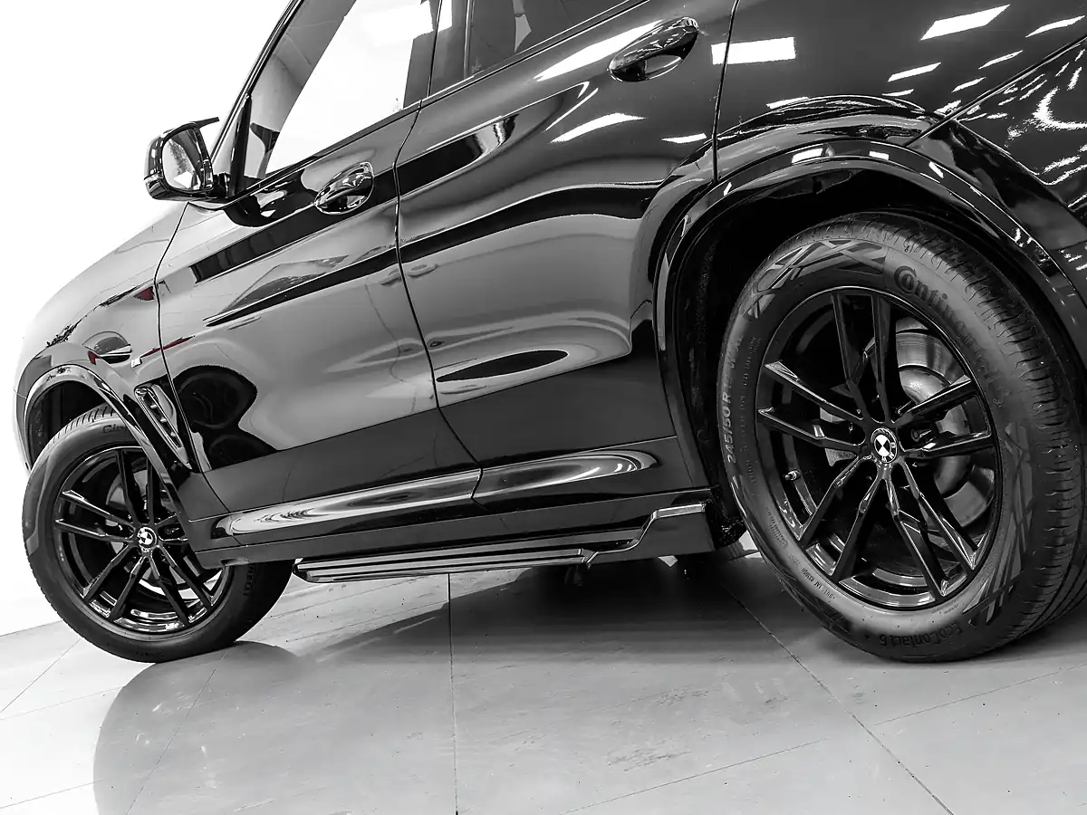 Used 2020 BMW X3 M Sport Sapphire Black - Interior and Exterior details 10