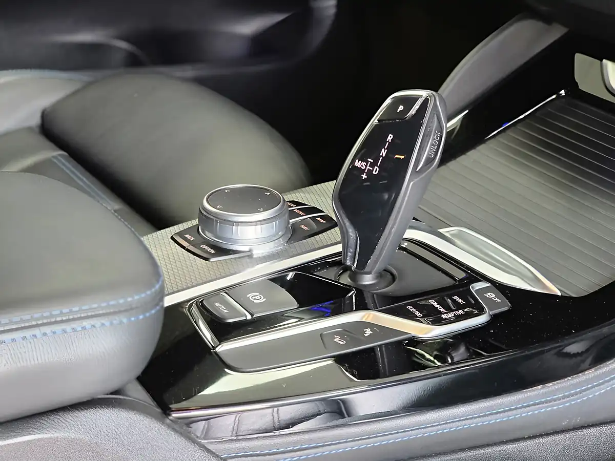 Used 2020 BMW X4 M Sport Black - Interior and Exterior details 16