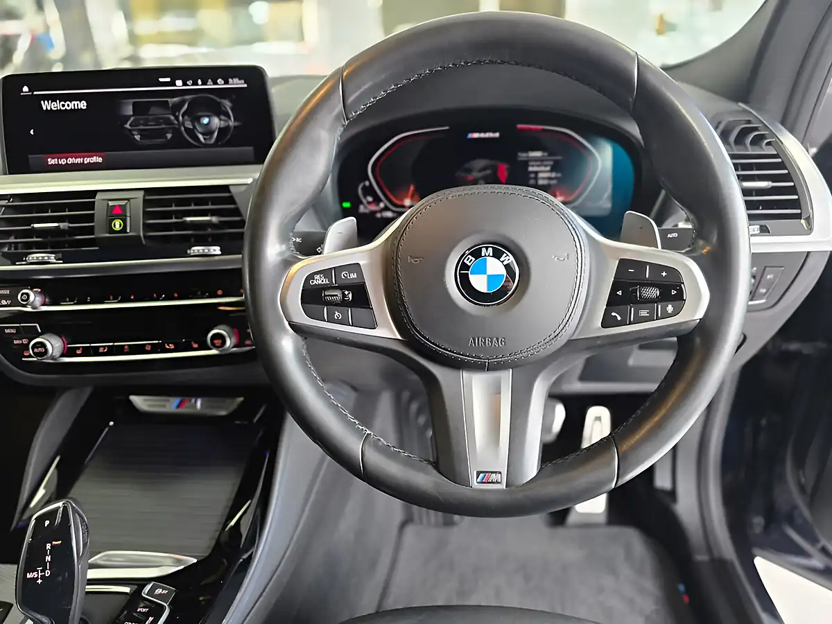 Used 2020 BMW X4 M Sport Black - Interior and Exterior details 17