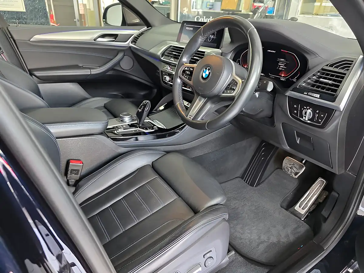 Used 2020 BMW X4 M Sport Black - Interior and Exterior details 5