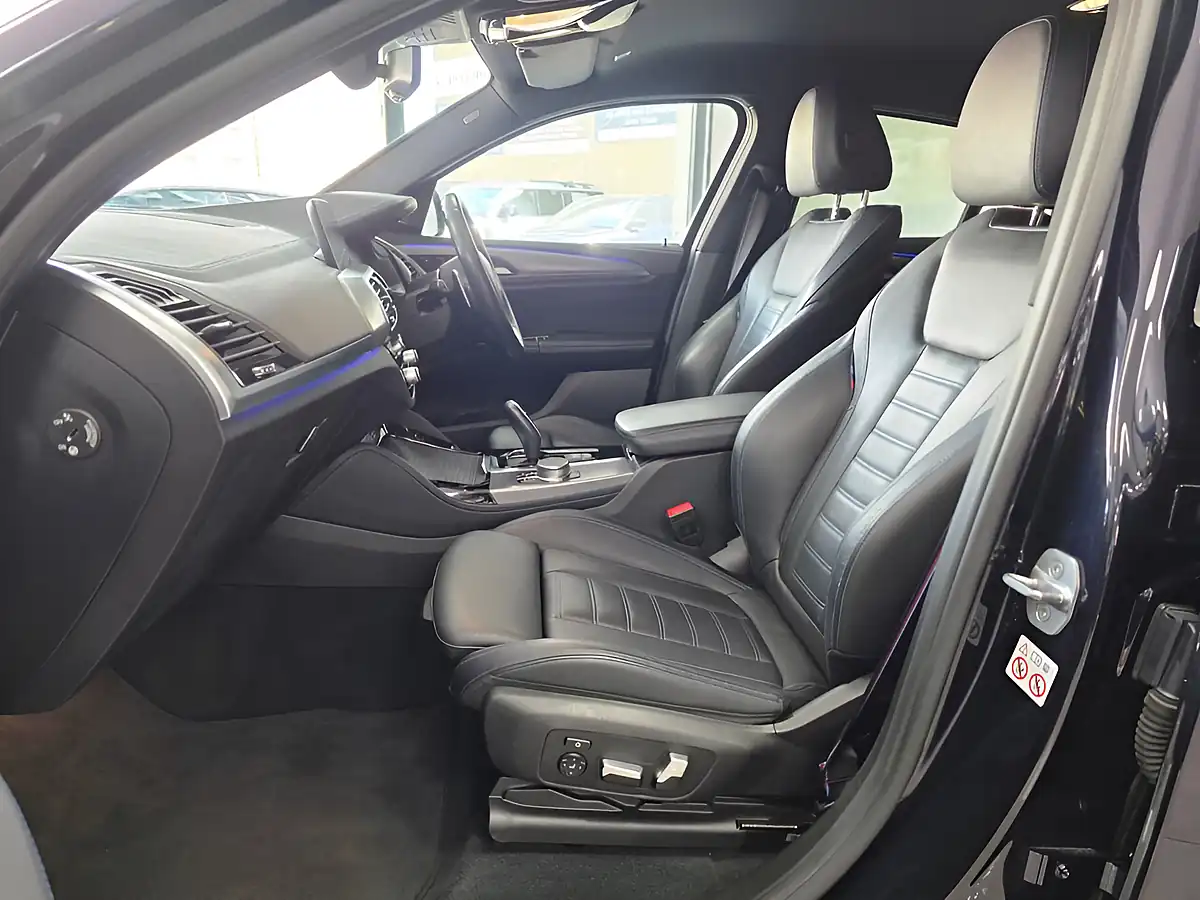 Used 2020 BMW X4 M Sport Black - Interior and Exterior details 9