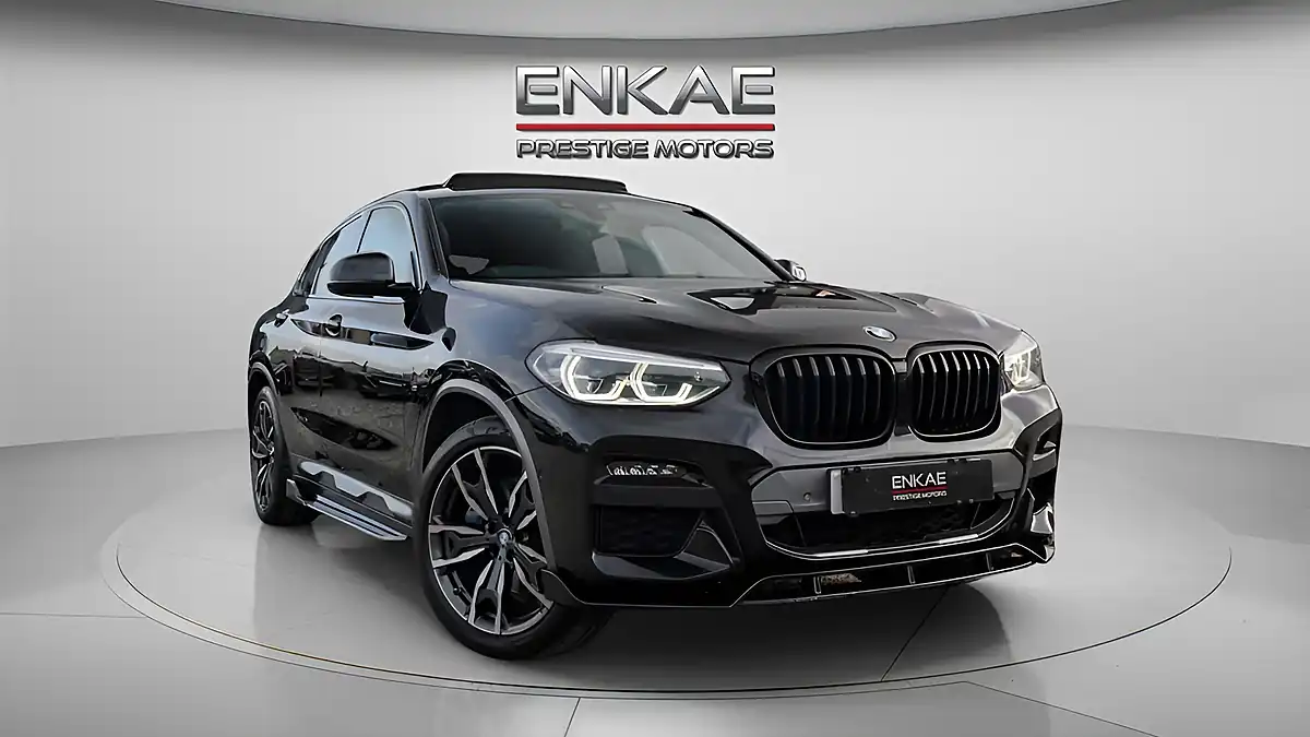 Used 2020 BMW X4 M Sport X Black - Front View