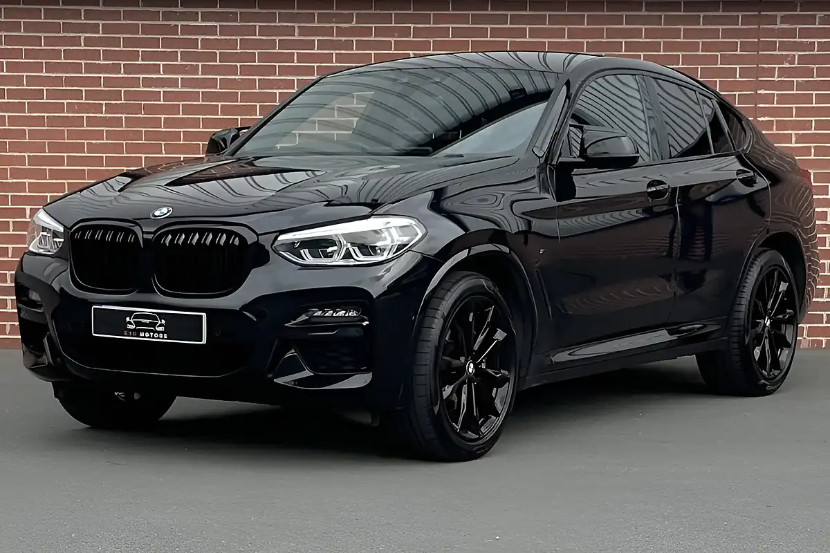 Used 2020 BMW X4 M40i Black - Interior and Exterior details 12