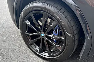 Used 2020 BMW X4 M40i Black - Interior and Exterior details 13