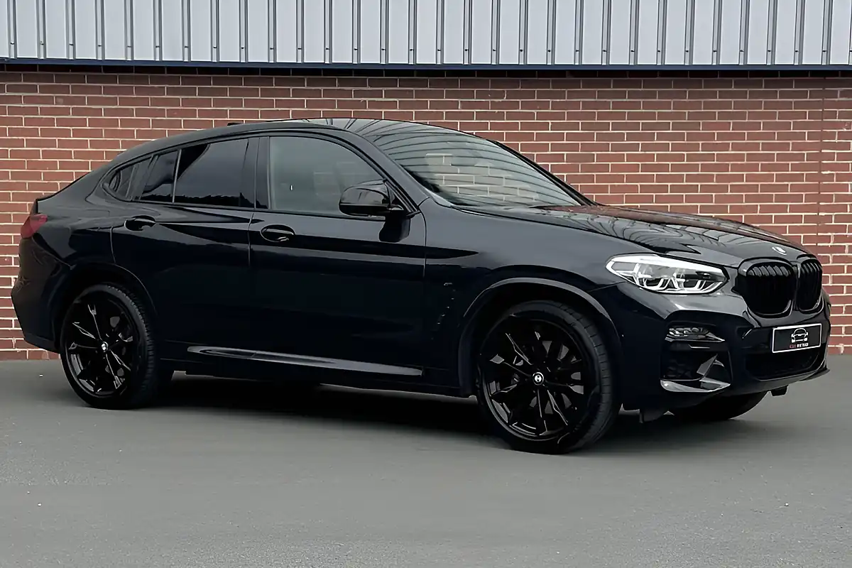 Used 2020 BMW X4 M40i Black - Interior and Exterior details 15