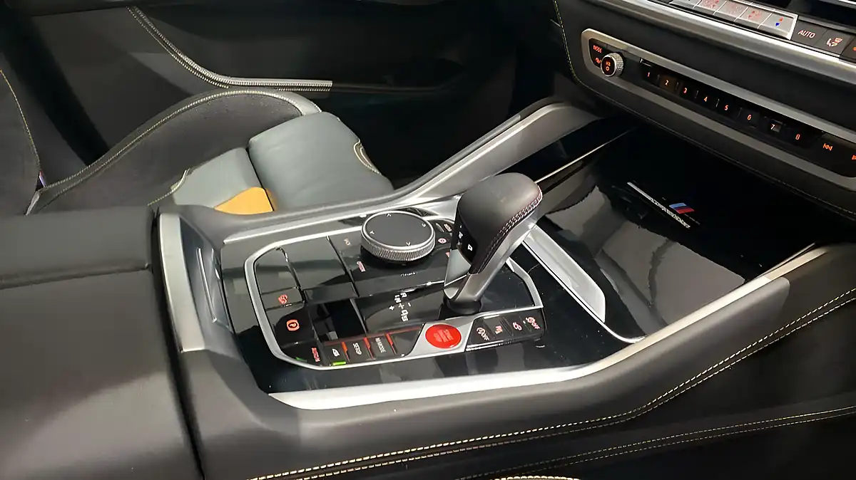 Used 2020 BMW X5 M Competition Blue - Interior and Exterior details 10