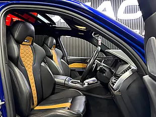 Used 2020 BMW X5 M Competition Blue - Interior and Exterior details 11