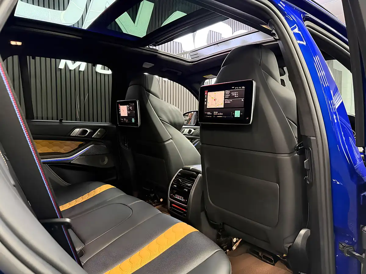 Used 2020 BMW X5 M Competition Blue - Interior and Exterior details 12