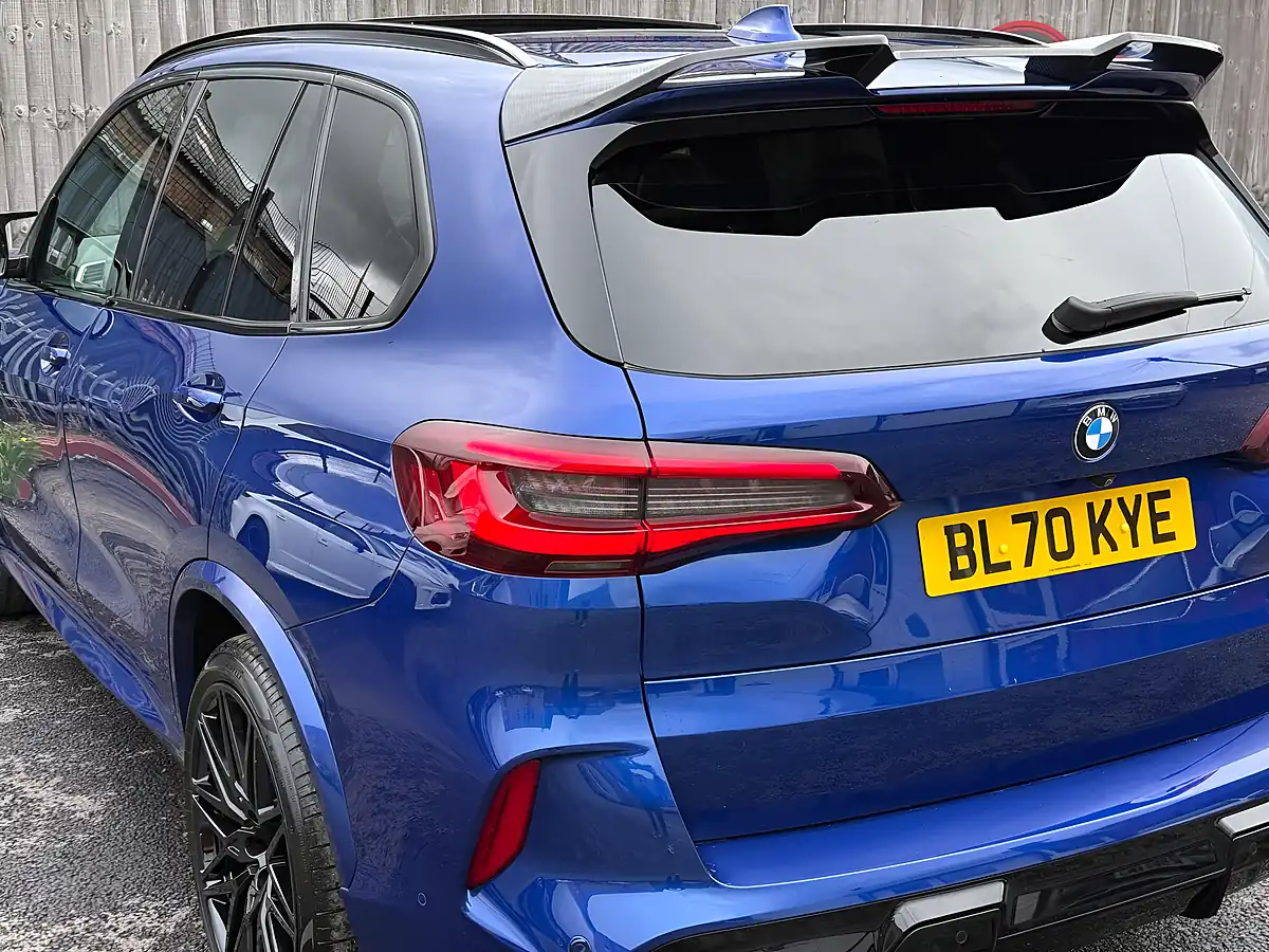 Used 2020 BMW X5 M Competition Blue - Interior and Exterior details 14