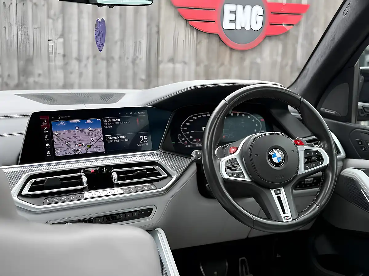 Used 2020 BMW X5 M Competition Blue - Interior and Exterior details 16