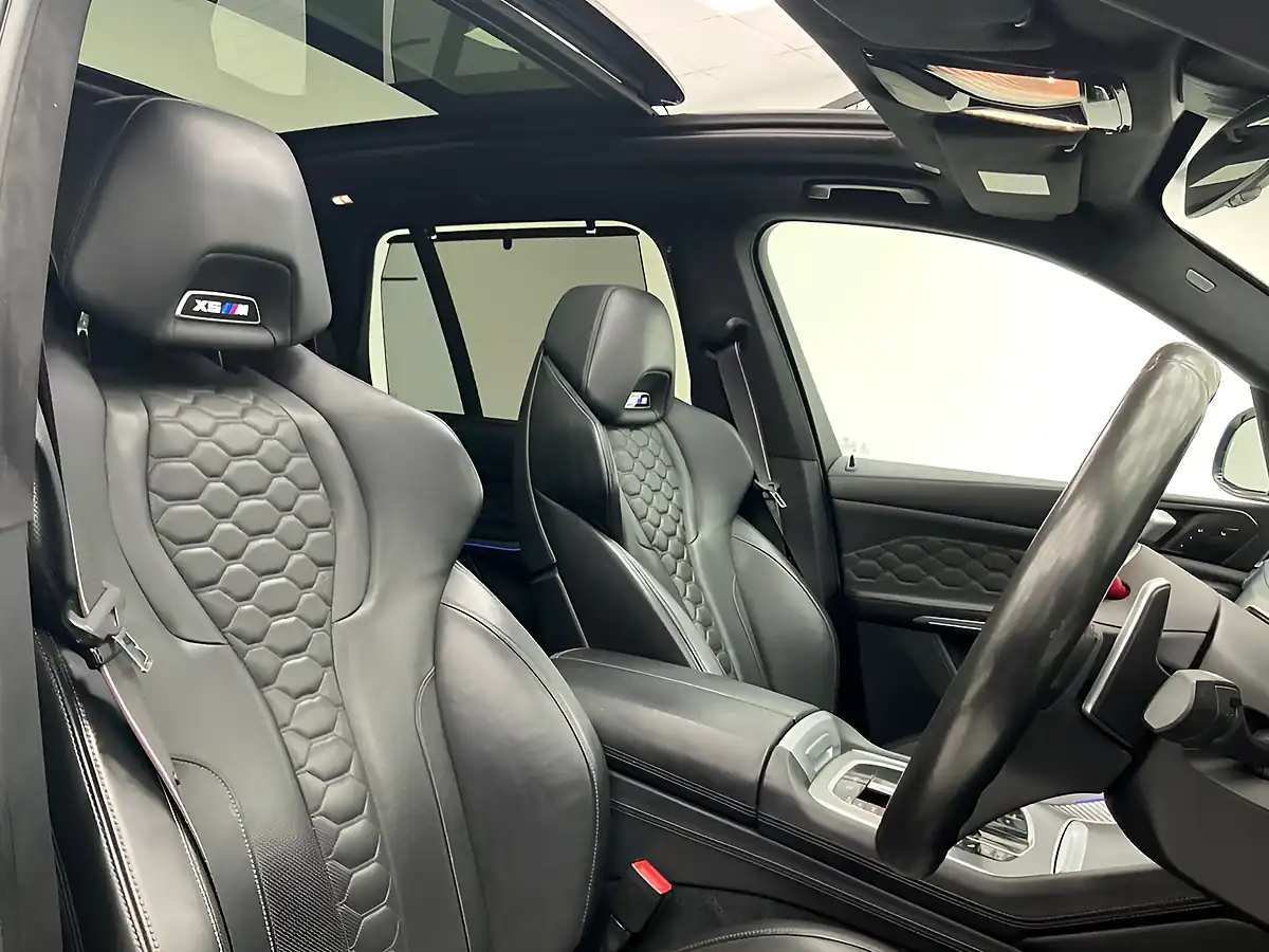 Used 2020 BMW X5 M Competition Marina Bay Blue - Interior and Exterior details 10