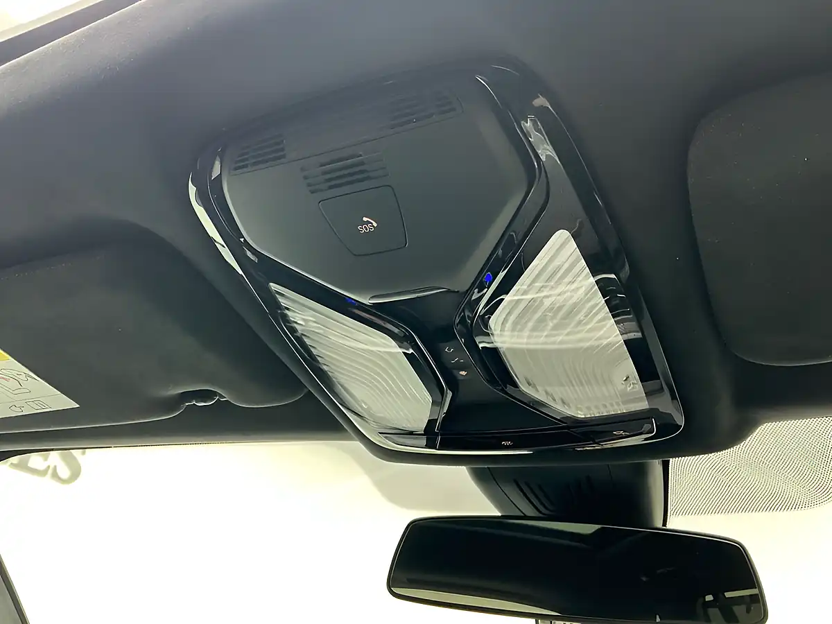 Used 2020 BMW X5 M Competition Marina Bay Blue - Interior and Exterior details 19