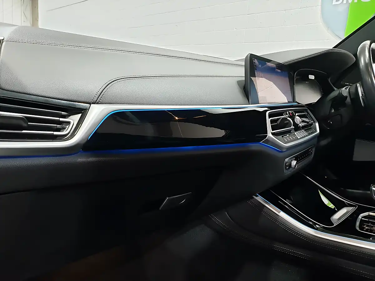 Used 2020 BMW X5 M Sport Black - Interior and Exterior details 15