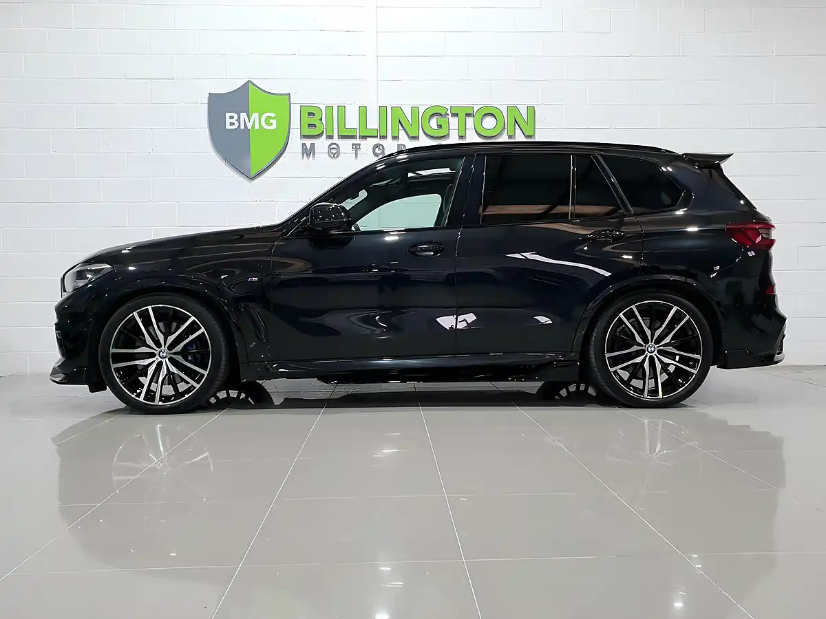 Used 2020 BMW X5 M Sport Black - Interior and Exterior details 4