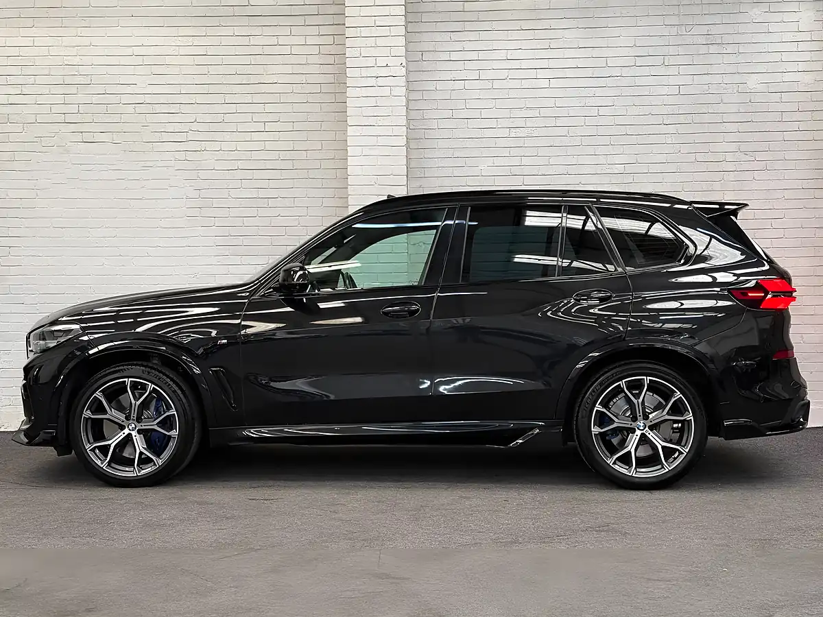 Used 2020 BMW X5 M Sport Black - Interior and Exterior details 5