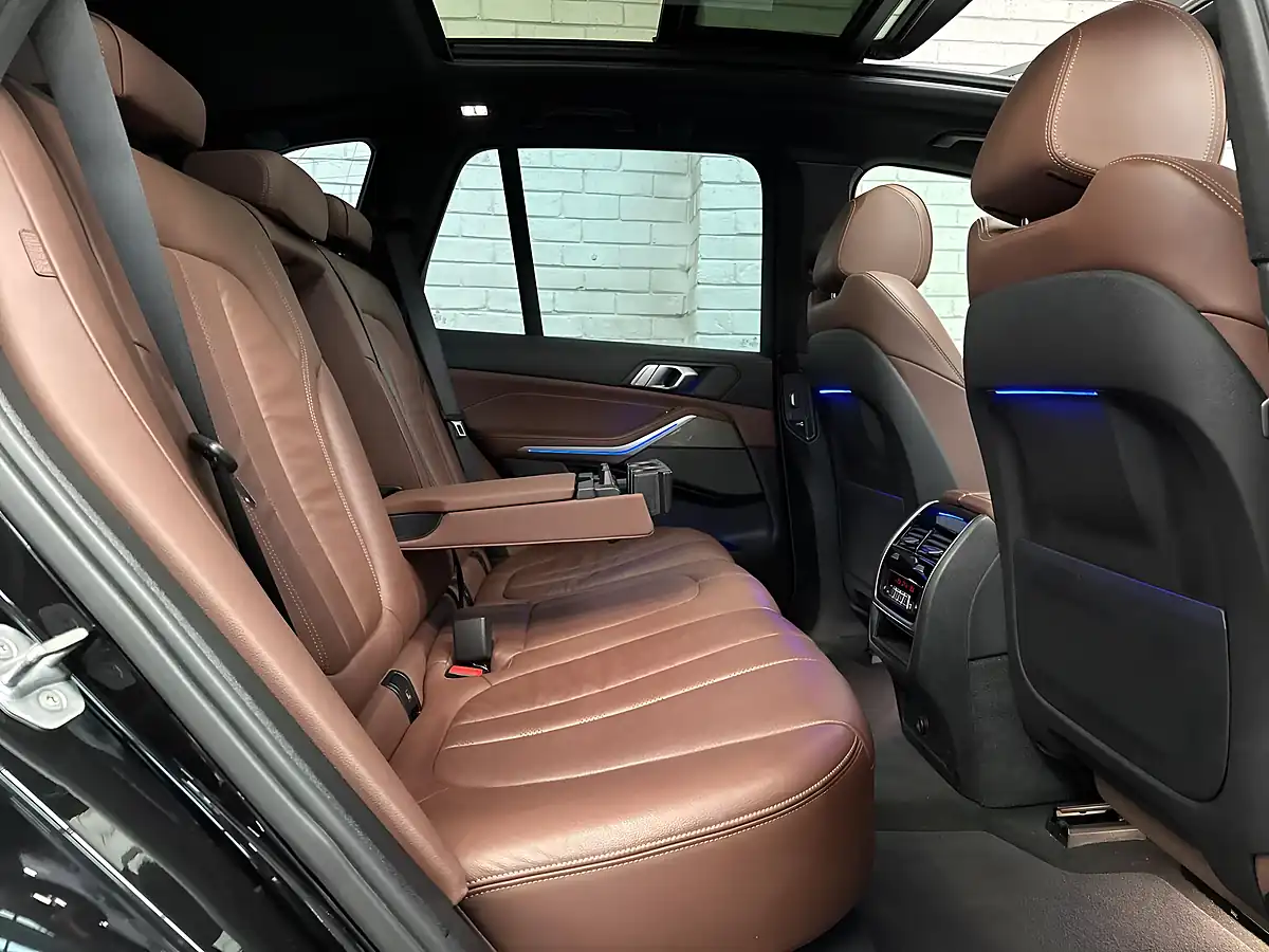 Used 2020 BMW X5 M Sport Black - Interior and Exterior details 12