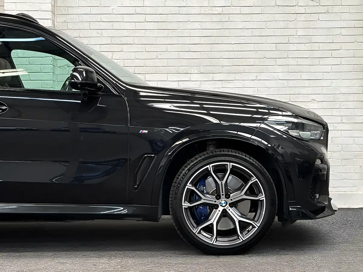 Used 2020 BMW X5 M Sport Black - Interior and Exterior details 13