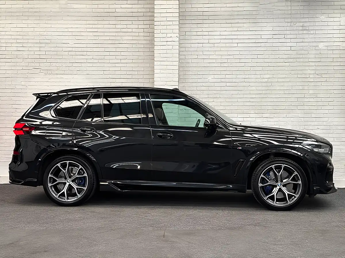 Used 2020 BMW X5 M Sport Black - Interior and Exterior details 4