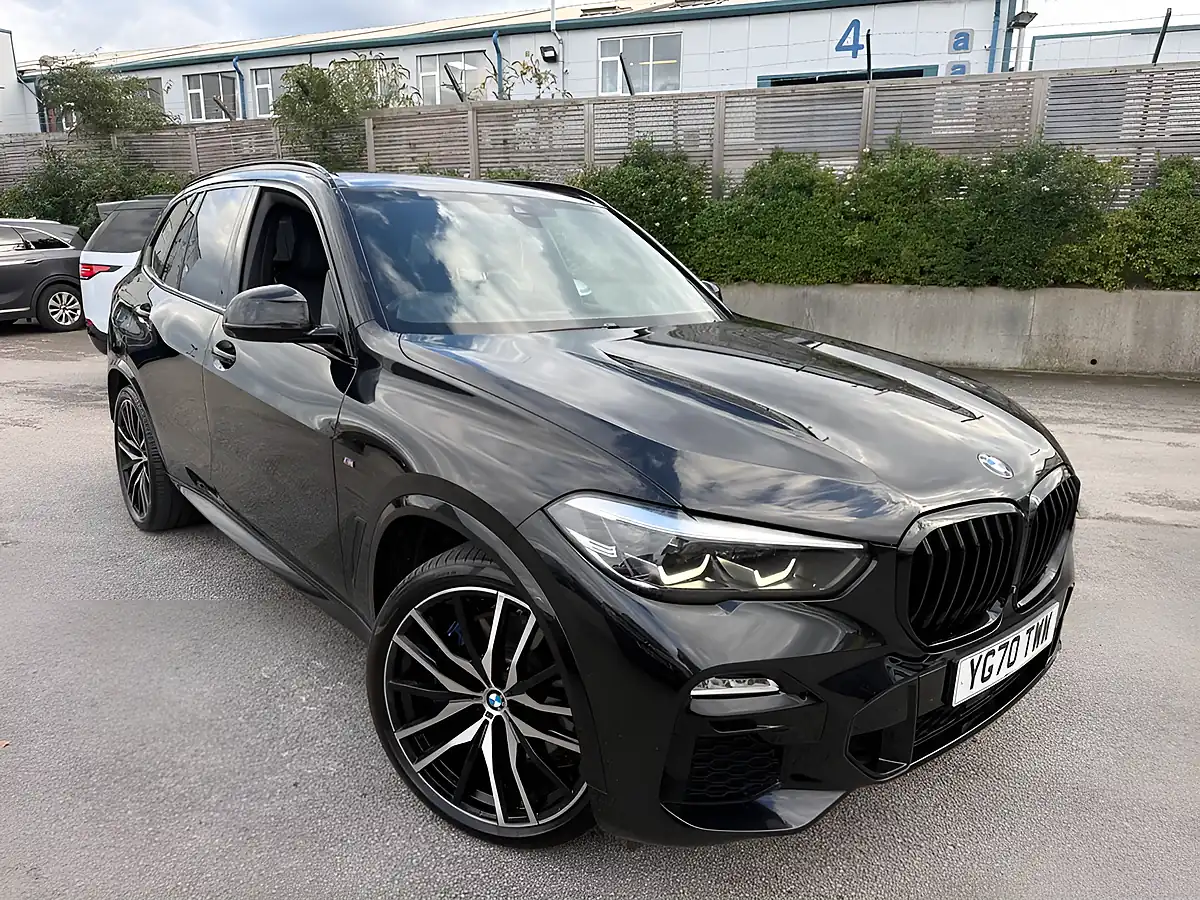 Used 2020 BMW X5 M Sport Black Sapphire - Interior and Exterior details 10