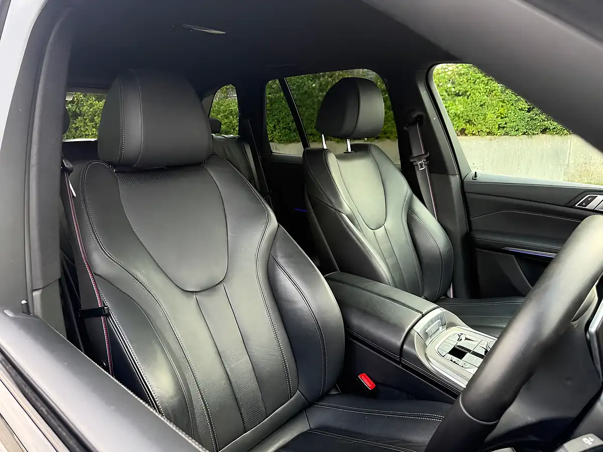 Used 2020 BMW X5 M Sport Black Sapphire - Interior and Exterior details 11