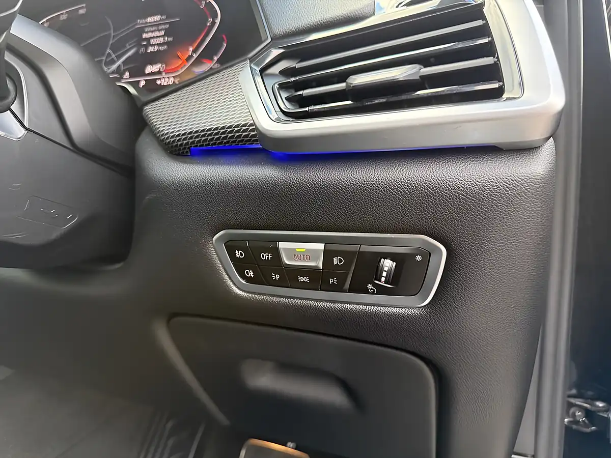 Used 2020 BMW X5 M Sport Black Sapphire - Interior and Exterior details 12